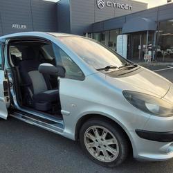 Peugeot 1007 Sporty 1.6e 16V 110ch 2-Tronic occasion - SAINT-HILAIRE-PETITVILLE - photo 2/6