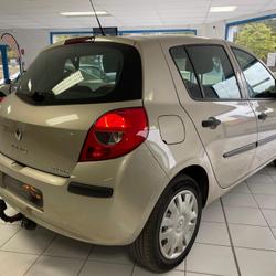 Renault Clio 3 Authentique 1.2 16V 75 occasion - Plouay - photo 3/22