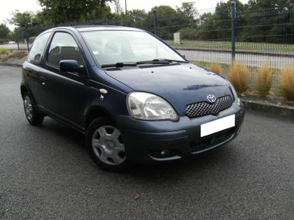 Toyota Yaris - LINEA SOL 1.3 VVT-i 85ch - 4 800 €