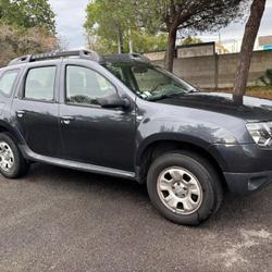 Dacia Duster Ambiance Edition 2016 TCe 125 4x2 occasion - Saint-Nazaire - photo 2/4