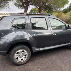 Dacia Duster Ambiance Edition 2016 TCe 125 4x2 occasion - Saint-Nazaire - photo 3/4