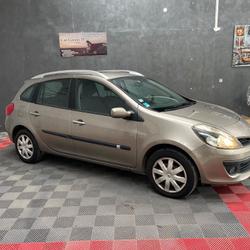 Renault Clio 3 Dynamique 1.5 dCi 85 eco2 occasion - Montreuil-sur-Ille - photo 3/10