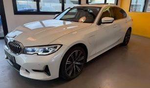BMW Serie 3  - Luxury - photo 0