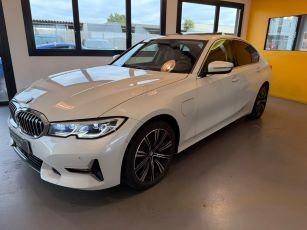 BMW Serie 3 - Luxury  330e 292 ch BVA8 - 30 990 €