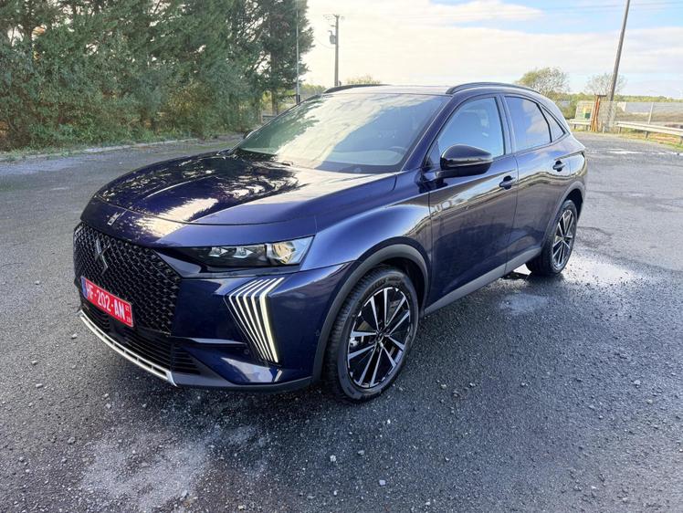 DS DS7  - 30 990 €