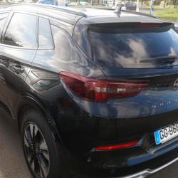 Opel Grandland Ultimate 1.2 Turbo 130 ch BVA8 occasion - Saint-Hilaire-du-Harcou&euml;t - photo 2/16