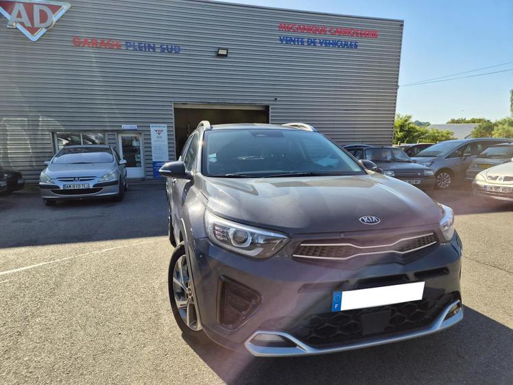Kia Stonic  - 11 900 €