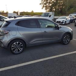 Renault Clio 5 Techno E-Tech full hybrid 145 ch GSR2 occasion - Ch&acirc;teaubourg - photo 2/18