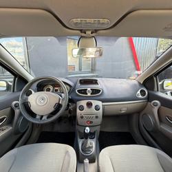 Renault Clio 3 Privil&egrave;ge 1.5 dCi 85 occasion - Domagn&eacute; - photo 3/10