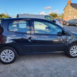 Renault Twingo 2 Initiale Euro 5 BVR5 1.2 16v 75 eco2 occasion - Saint-Jean-des-Champs - photo 2/5