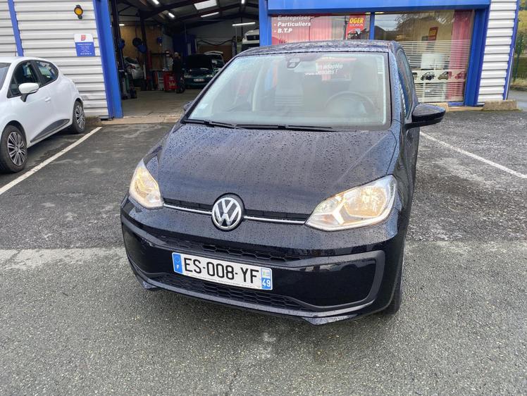 Volkswagen UP  - 10 200 €