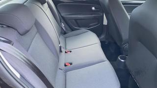 Volkswagen UP  - photo 4