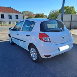 Renault Clio 3 1.2 16V 75 occasion - Vendrennes - photo 2/12