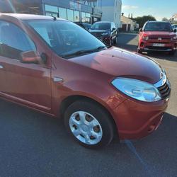 Dacia Sandero Ambiance 1.2 16V 75 eco2 occasion - SAINT-HILAIRE-PETITVILLE - photo 2/5