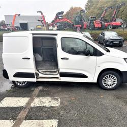 Fourgon Toyota BUSINESS MEDIUM 1.5L D-4D 100CV BVM6 occasion - Laval - photo 3/10
