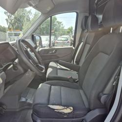 Volkswagen Crafter 30 L3H3 2.0 TDI 177 CH occasion - Saint-Nicolas-de-Redon - photo 2/3
