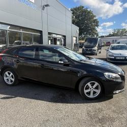 Volvo V40 Inscription D2 120 occasion - Saint-P&egrave;re-en-Retz - photo 3/17