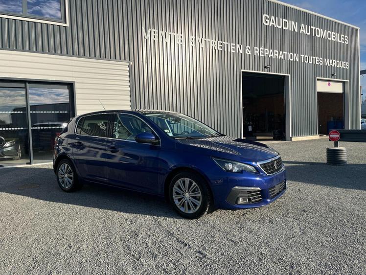 Peugeot 308 II Phase 2  - Allure - 10 990 €