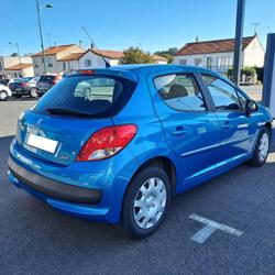 Peugeot 207 Active 1.4 HDi 70ch FAP occasion - Vendrennes - photo 2/10