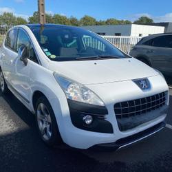 Peugeot 3008 Allure 1.6 e-HDi 112ch FAP BMP6 BLUE LION occasion - La Bruffi&egrave;re - photo 2/8