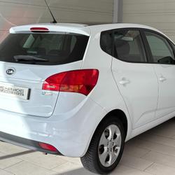 Kia Venga Premium 1.6 125 ch ISG occasion - SAINT-MARTIN-DES-CHAMPS - photo 3/14