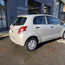 Toyota Yaris In 1.0 - 69 VVT-i occasion - Saint-Philbert-de-Grand-Lieu - photo 2/7