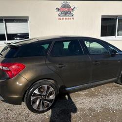 DS DS5 Sport Chic BMP6 Hybrid4 occasion - Saint-Avaugourd-des-Landes - photo 2/5