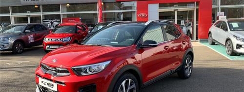 Informations: HALL DE L'AUTOMOBILE MONTCEAU