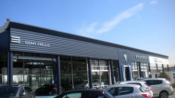 PEUGEOT FREJUS