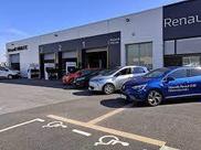 RENAULT CHARLEVILLE LA CROISETTE - RUE JULES FUZELIER &agrave; CHARLEVILLE-MEZIERES (08)