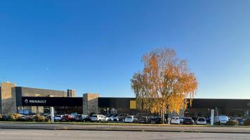RENAULT RENNES - CAR LOVERS 