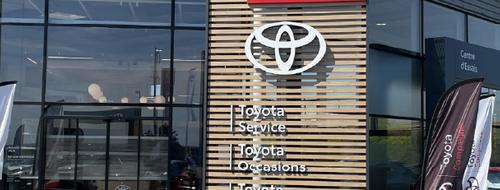 Informations: TOYOTA COMPIEGNE GUEUDET 1880