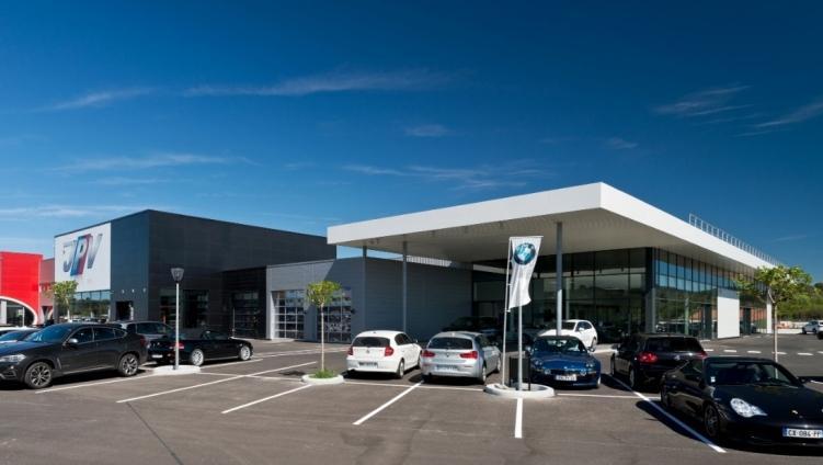 BMW MINI JPV - RUE HUBERT MASQUEFA &agrave; FREJUS (83)