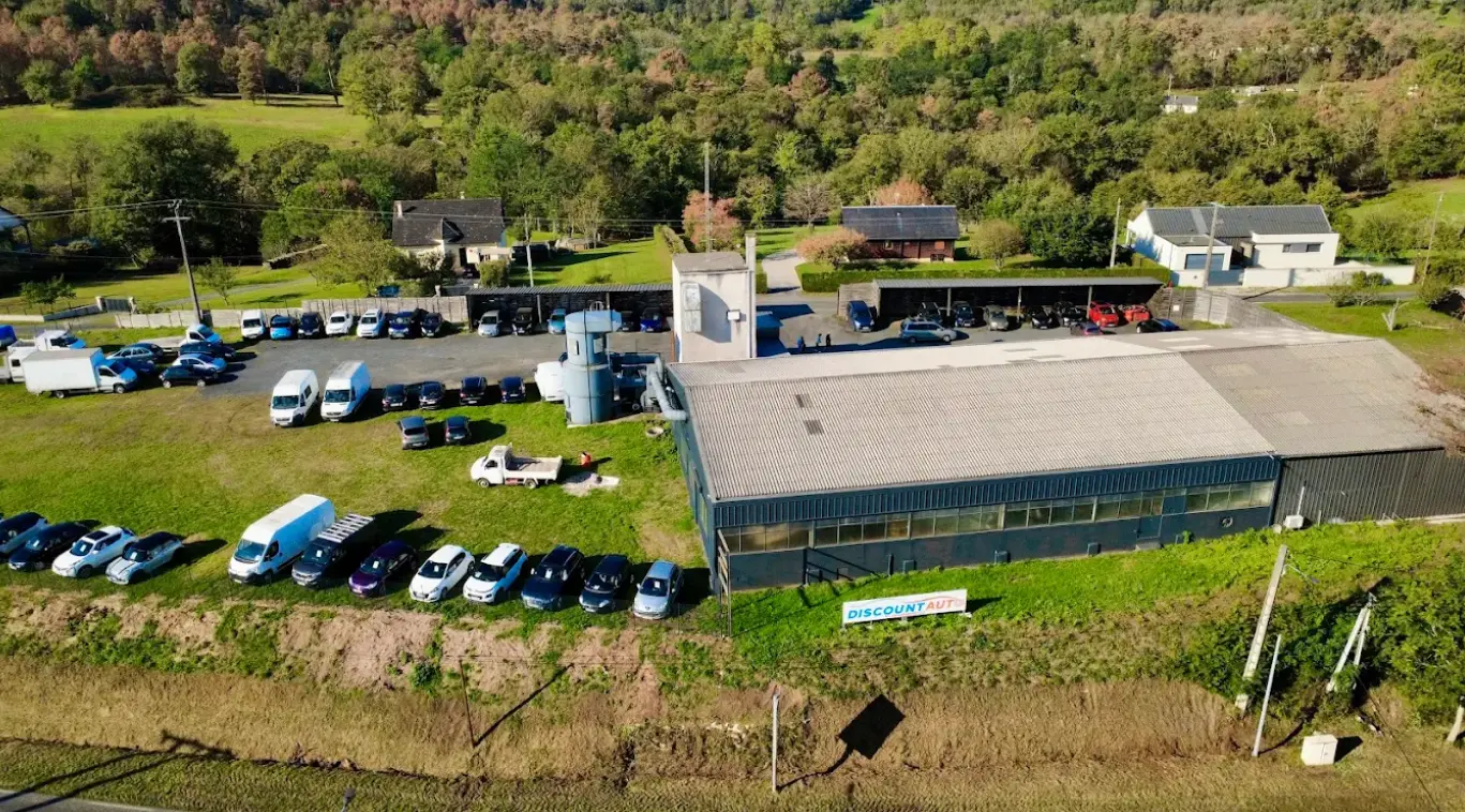 DISCOUNT AUTO - 14 Chem. des Vignes Blanches &agrave; Brive-la-Gaillarde (19)