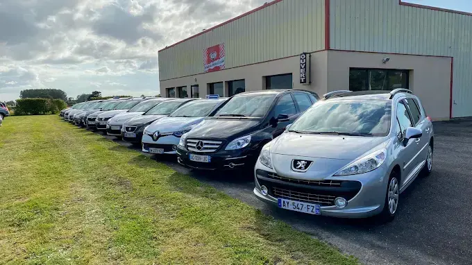 JUST 1 VEHICULES D OCCASION - Route Nationale &agrave; Tanis (50)