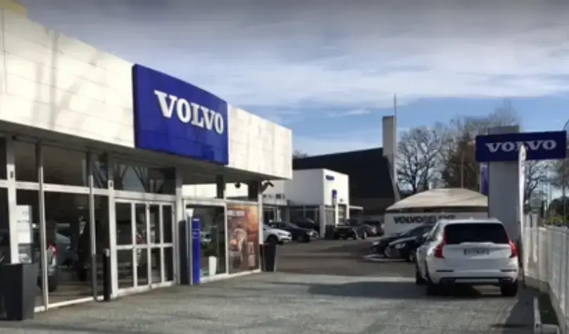 Volvo - Sipa Automobiles - Pau - 12 CHE DES TROIS PONTS &agrave; LESCAR (64)