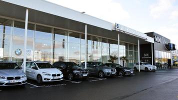 EDENAUTO PREMIUM BMW PAU - LESCAR
