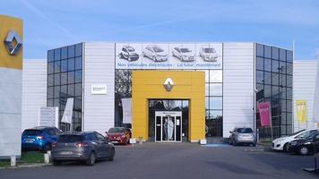 RENAULT BRIE COMTE ROBERT - CAR LOVERS