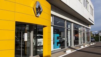 RENAULT MANTES LA VILLE - CAR LOVERS