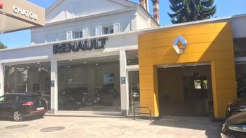 RENAULT CHATOU - CAR LOVERS