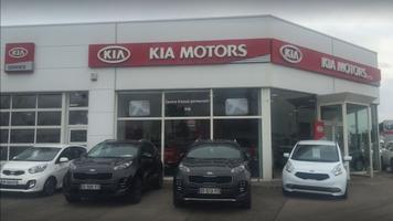 KIA MITSUBISHI  NARBONNE
