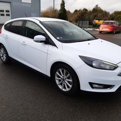 Ford Focus 5P - 1.0 EcoBoost 125 ch S&S Titanium Bonchamp-l&egrave;s-Laval