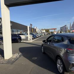 Renault Clio 5 Eco-G 100 ch GSR2 Evolution occasion - Lannion - photo 2/18