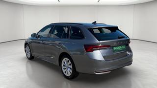 Skoda Octavia Combi  - photo 2