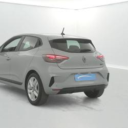 Renault Clio 5 Clio E-Tech full hybrid 145 ch GSR2 Evolution H&eacute;rouville-Saint-Clair
