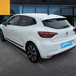 Renault Clio 5 Clio E-Tech 140 - 21N Limited H&eacute;rouville-Saint-Clair