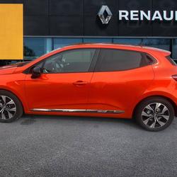 Renault Clio 5 Clio E-Tech hybride 145 Evolution H&eacute;rouville-Saint-Clair