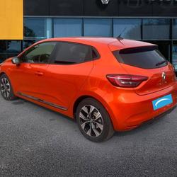 Renault Clio 5 Clio E-Tech hybride 145 Evolution H&eacute;rouville-Saint-Clair