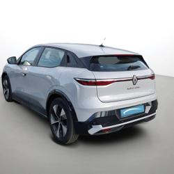 Renault Megane E-Tech Megane E-Tech EV60 220 ch super charge Equilibre H&eacute;rouville-Saint-Clair