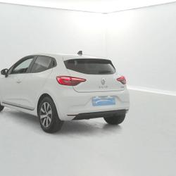 Renault Clio 5 Clio E-Tech full hybrid 145 Evolution H&eacute;rouville-Saint-Clair